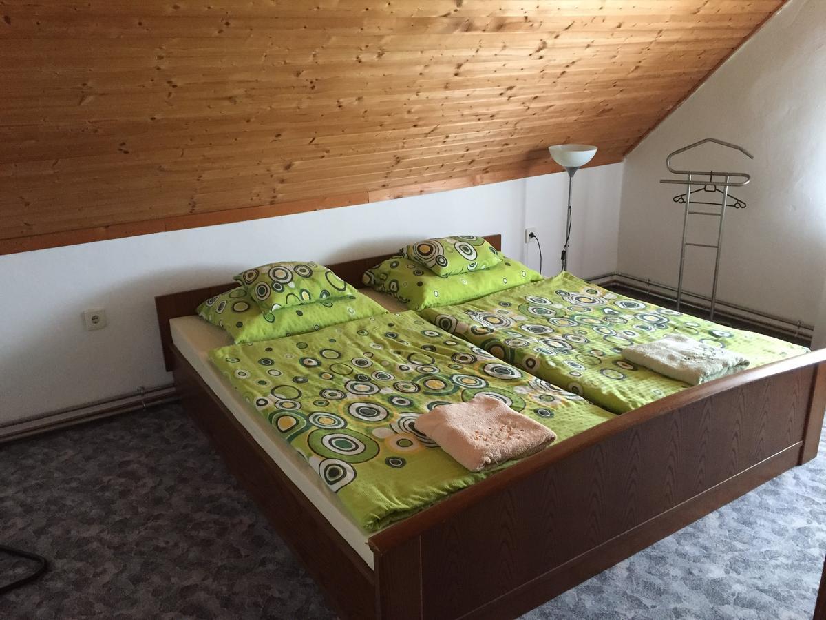 Baranya Apartman Ata Luaran gambar